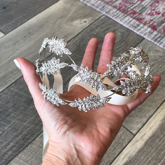 Hairband - Picture 4 of 4